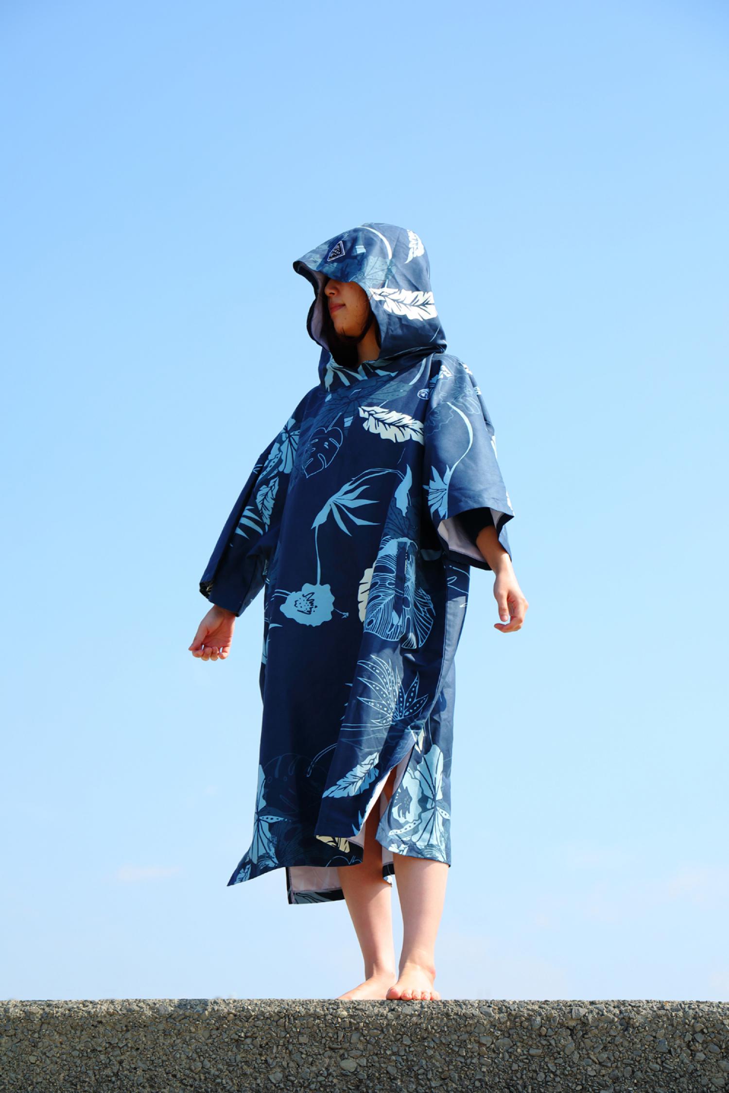 TAVARUA Microfiber Poncho BOTANICAL NAVY