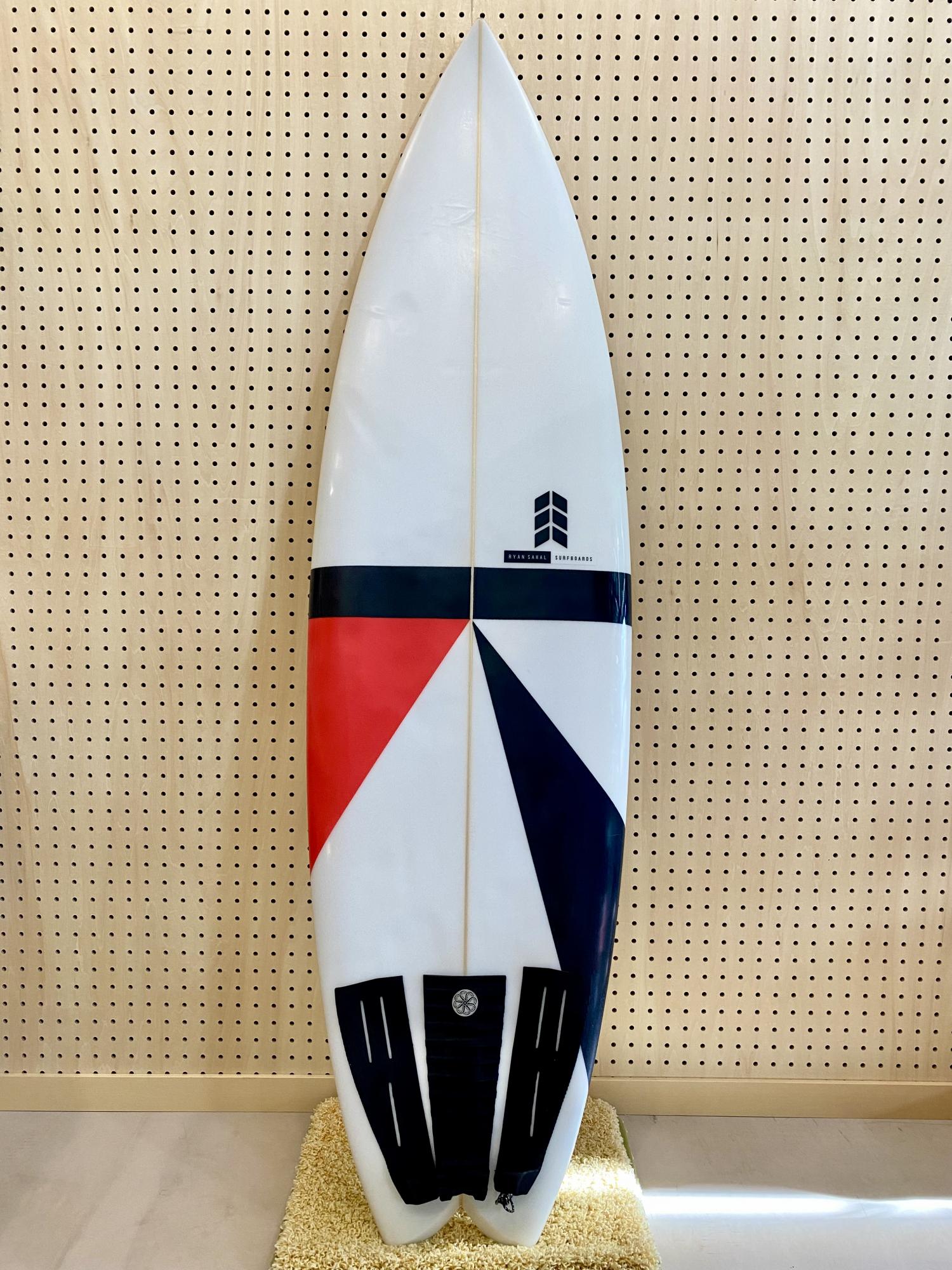 USED BOARDS (SITH 5.10 RYAN SAKAL SURFBOARDS)