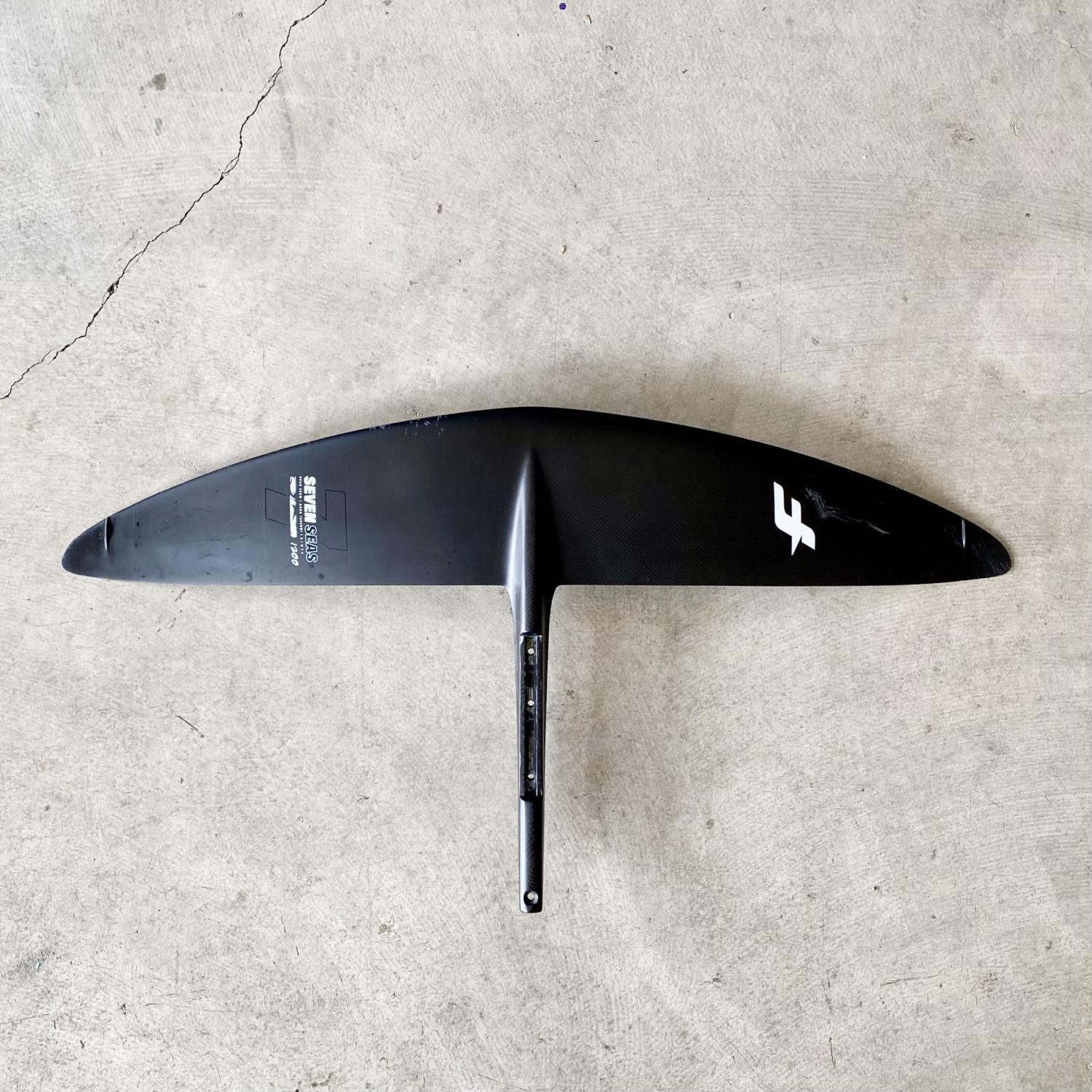 USED (F-ONE FRONT WINGS SEVEN SEAS CARBON 1200)