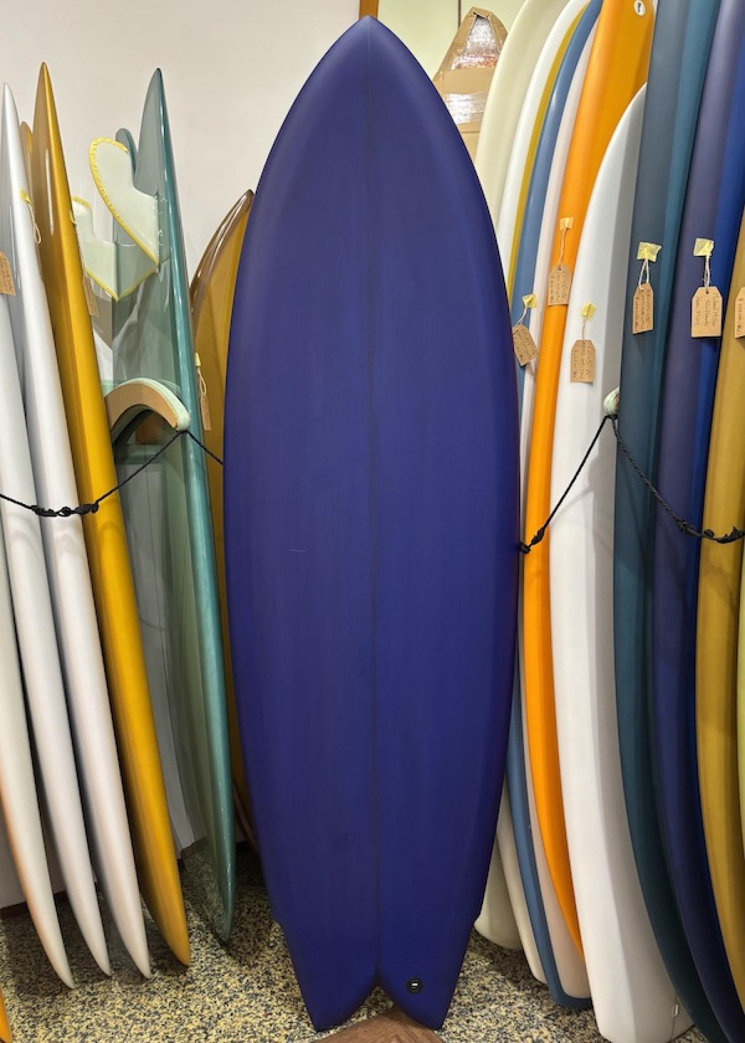 RMD SURFBOARD 5.10 Sword Fish
