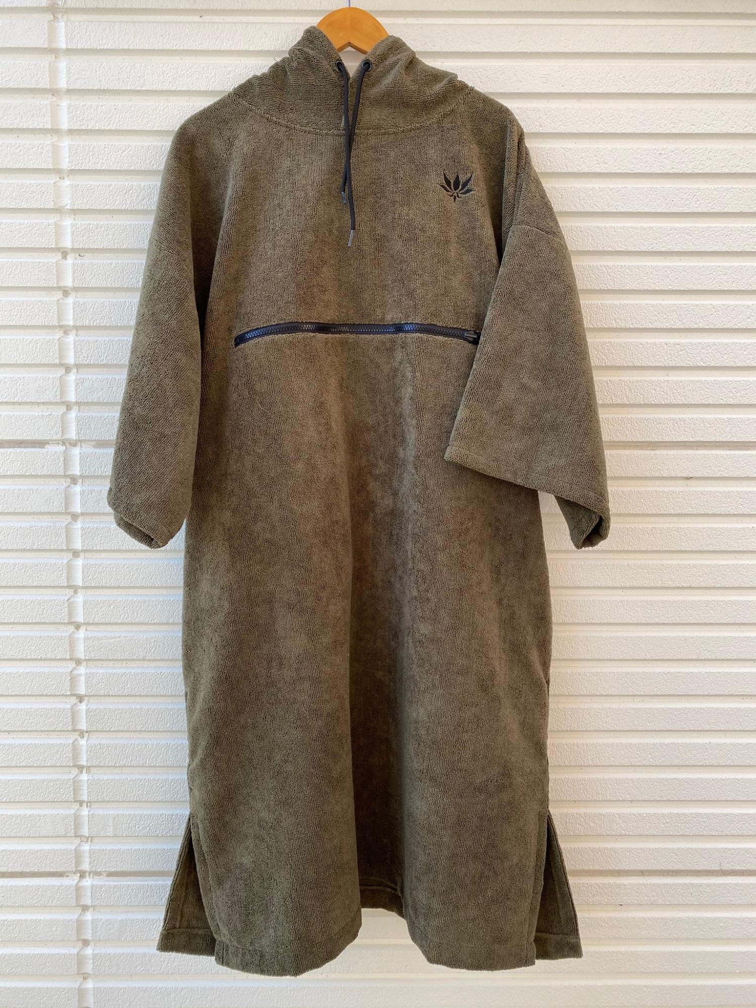 ［AXXE Classic］Packeble Poncho