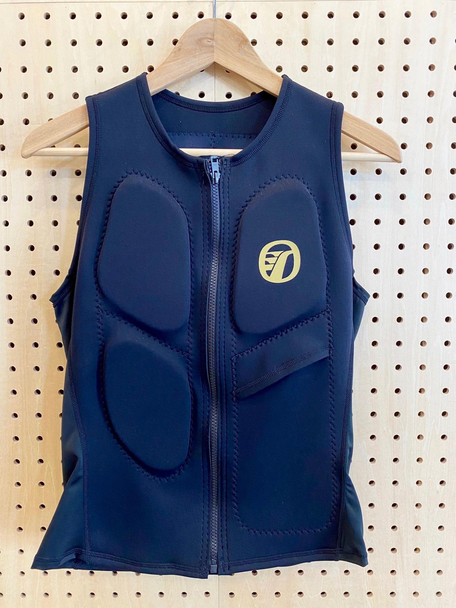 RINCON Water Support Vest Gold logo