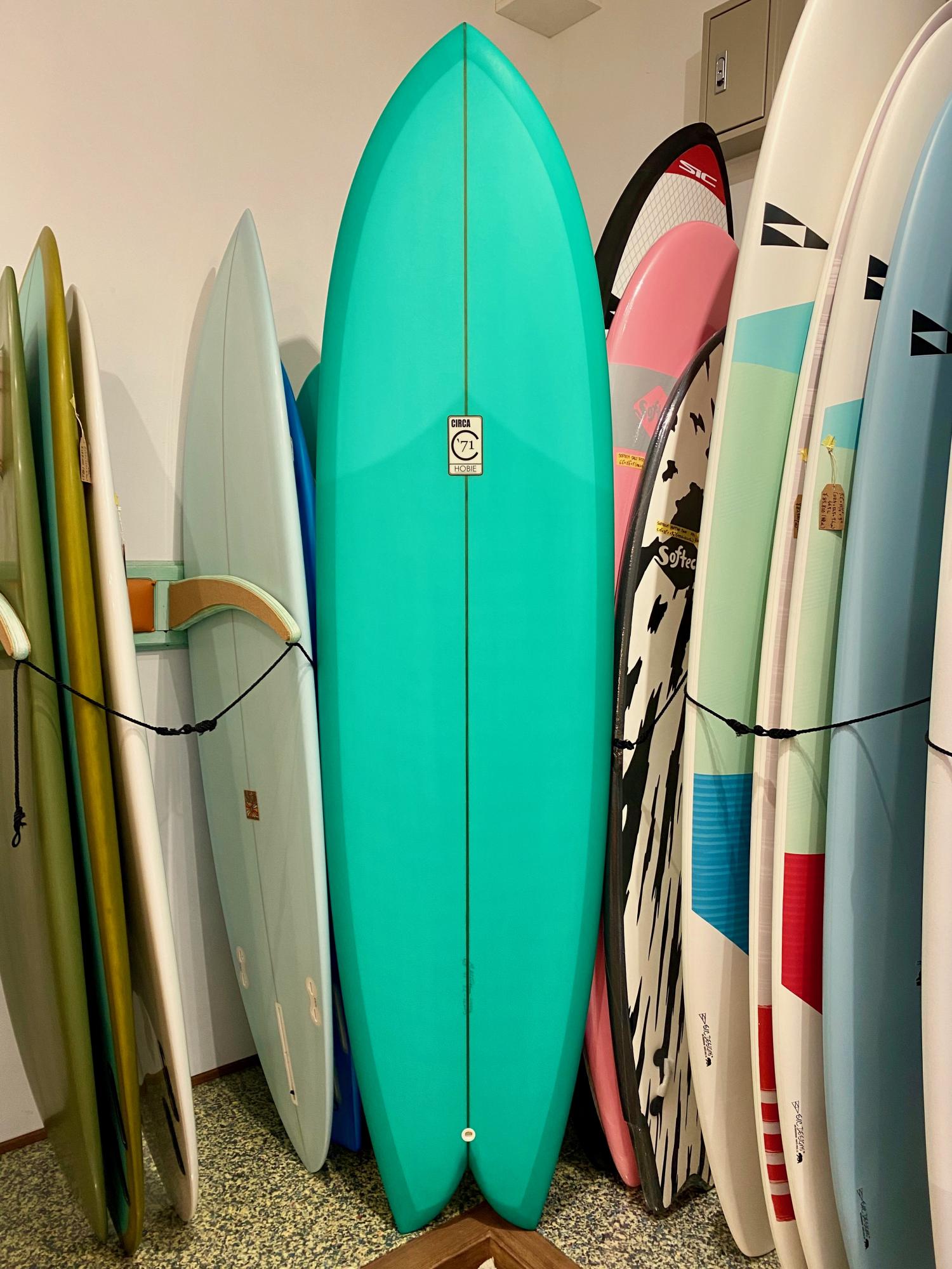 HOBIE SURFBOARDS -CIRCA 71 TWINFIN 7.2