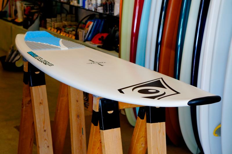 【ほぼ新品/千葉北エリアで手渡し】BICSURFサーフボード 5'10フィッシュ