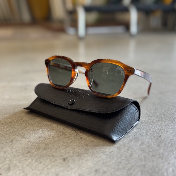 UNCROWD×WAX Shades 