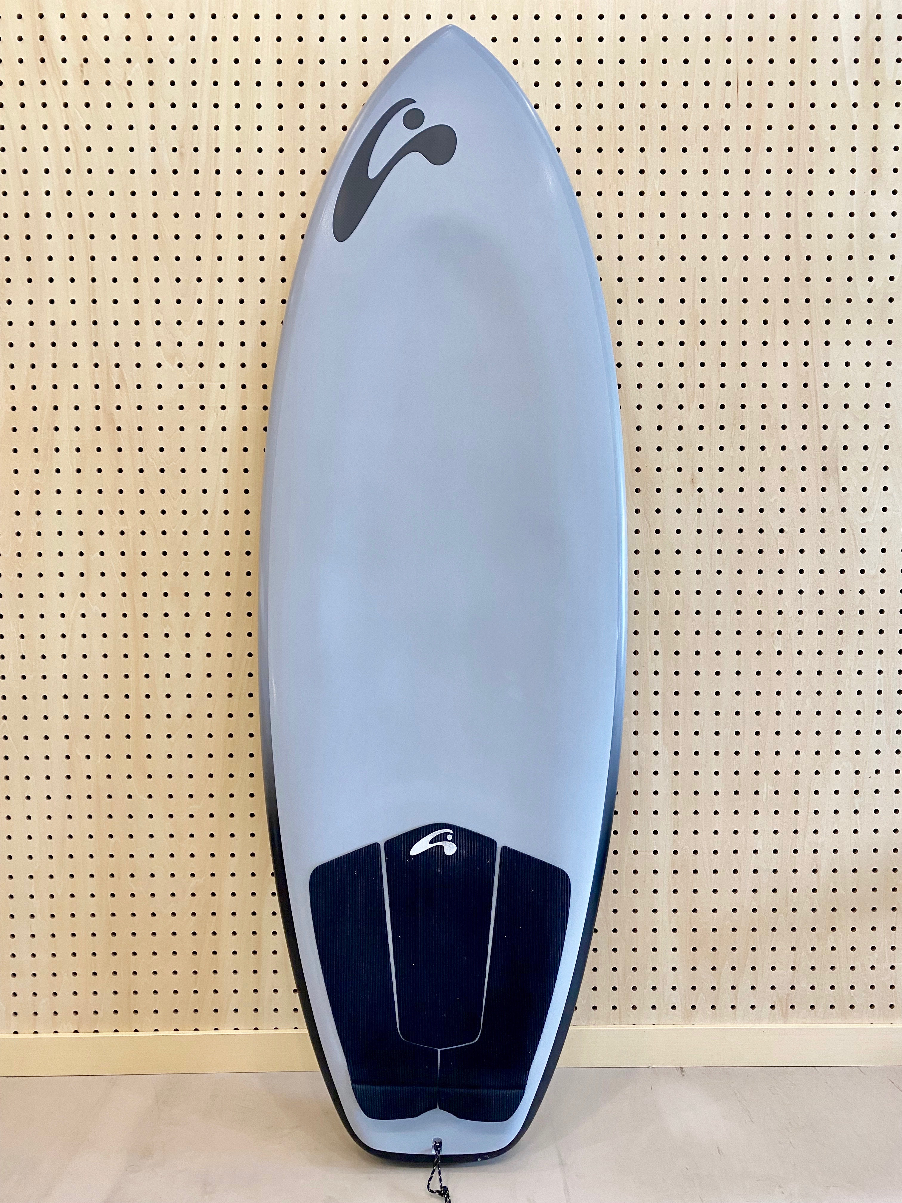 USED (Amundson Customs PRONE FOIL BOARD Nubby 5.0)|沖縄サーフィン