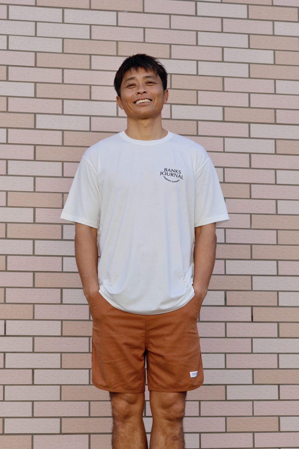 BANKS JOURNAL ELI HYBRID TEE WHT|沖縄サーフィンショップ「YES SURF」