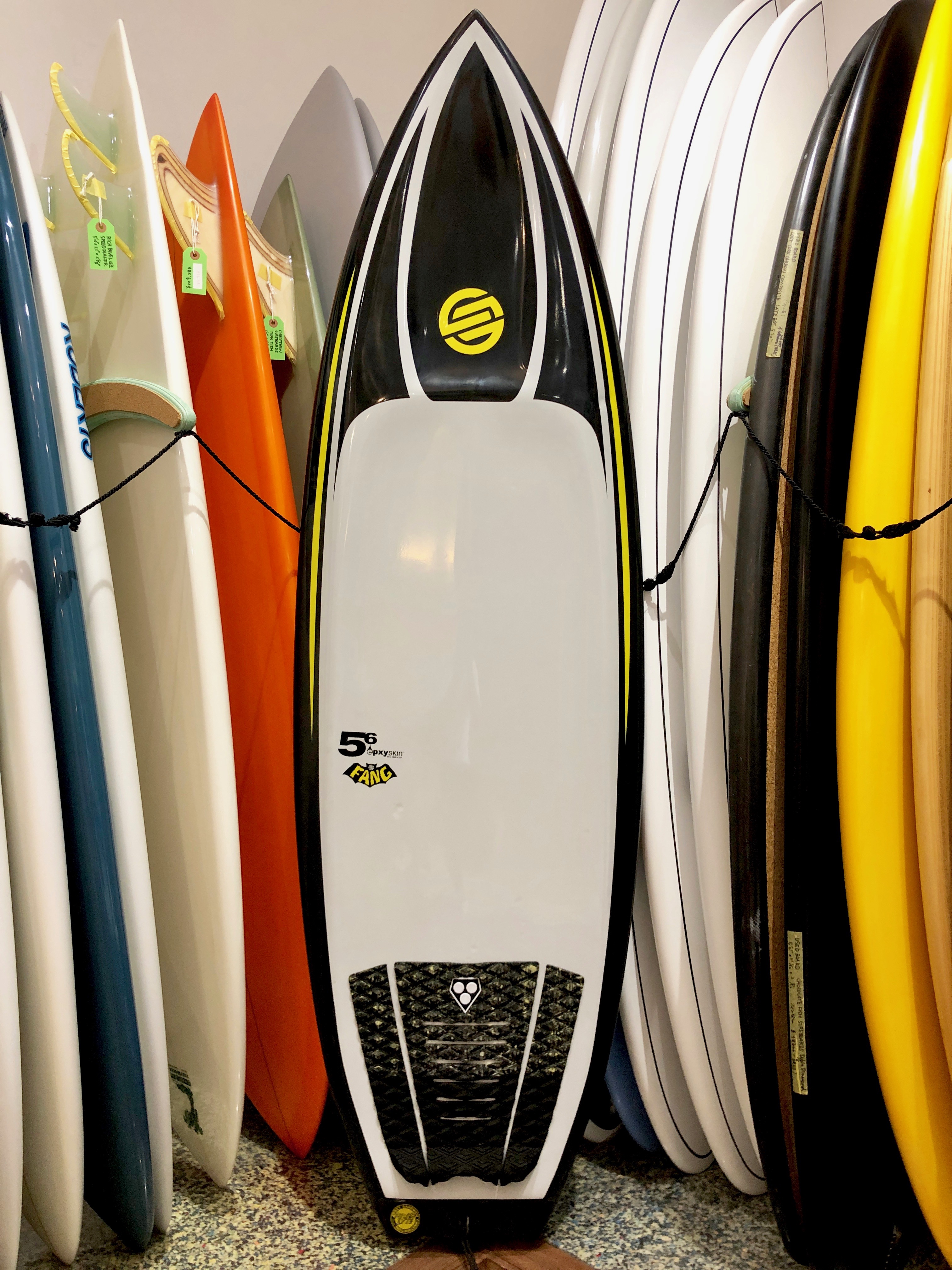 USED BOARDS (SANTACRUZ SURFBOARD FANG DECKS 5.6)|Okinawa surf shop