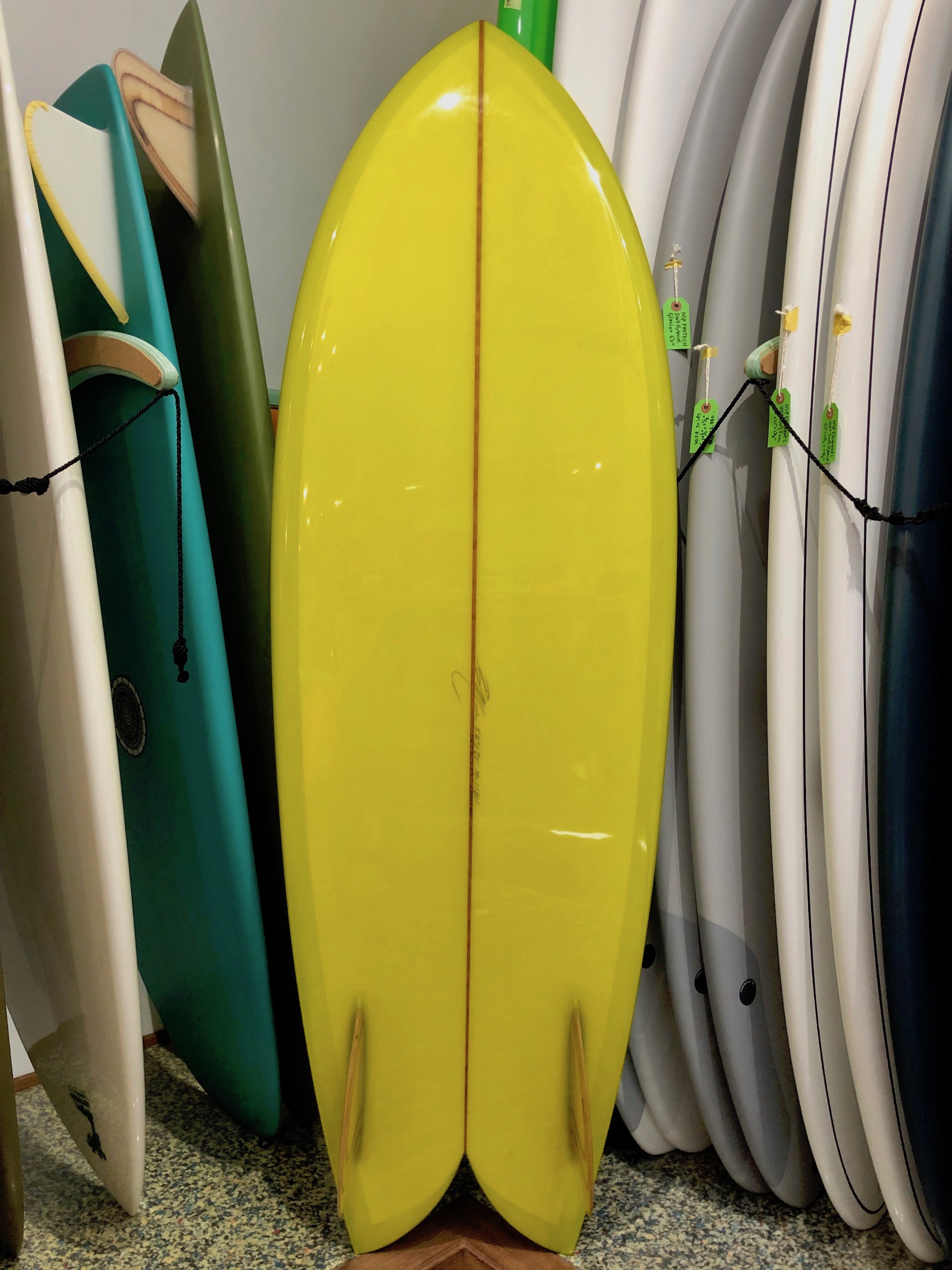 Mitsven Surfboards DH Keel Fish 5.6|沖縄サーフィンショップ「YES SURF」