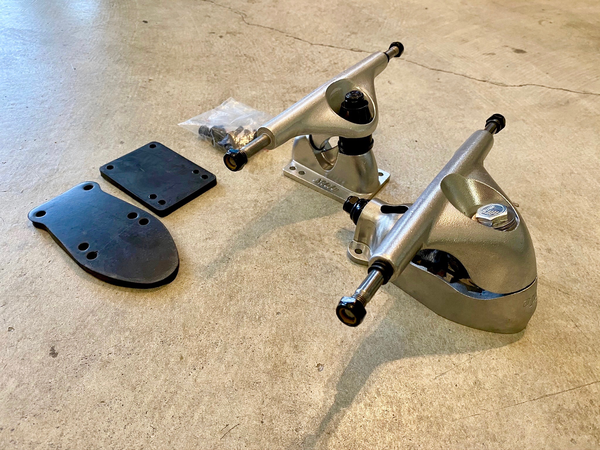 サーフィン・ボディボード SLIDE SurfSkateboards NEW TruckSet サーフィン・ボディボード SLIDE Surf Skateboards New Truck