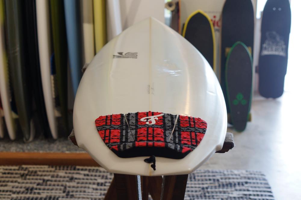 USED BOARDS（Chocolate Fish Surfboards SEA CHA CHA 5.6)|沖縄