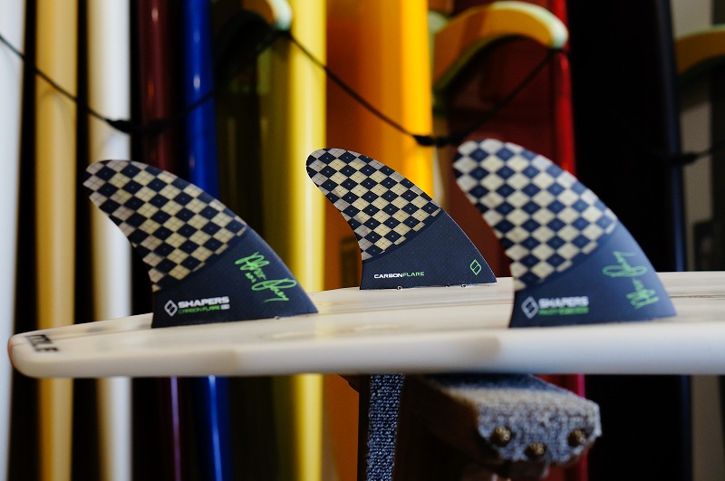 Shapers Fins CARBON FLARE AP 01 FCS Five Fin Set|沖縄サーフィン 