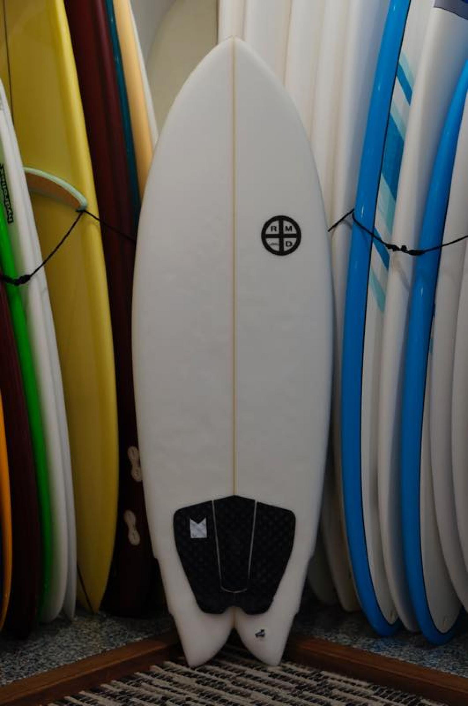 USED Boards (RMD SURFBOARDS 5.4 Hybrid Quad)
